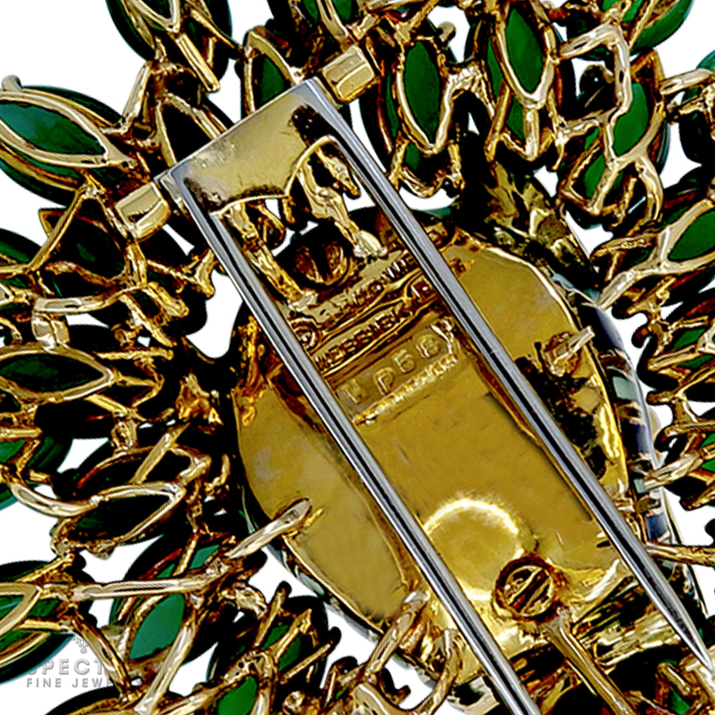 David Webb Kingdom Contemporary Tiger Emerald Brooch - view 3