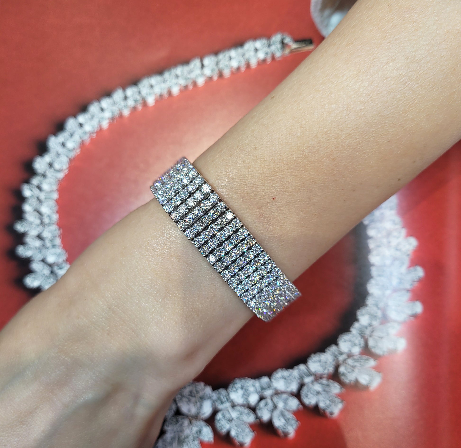 5-Row Diamond Bracelet in 18K White Gold, 32.0 Carats
