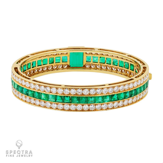 Cartier 4.39 ct Colombian Emerald & Diamond Bangle in 18K Gold – Signed Estate