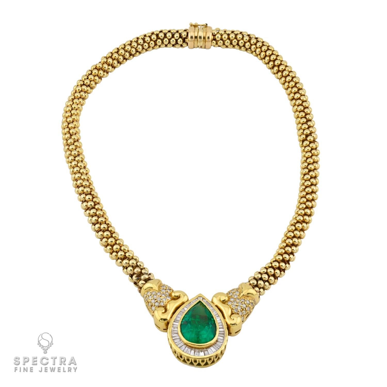 21.90 Carat Colombian Emerald and Diamond Gold Necklace
