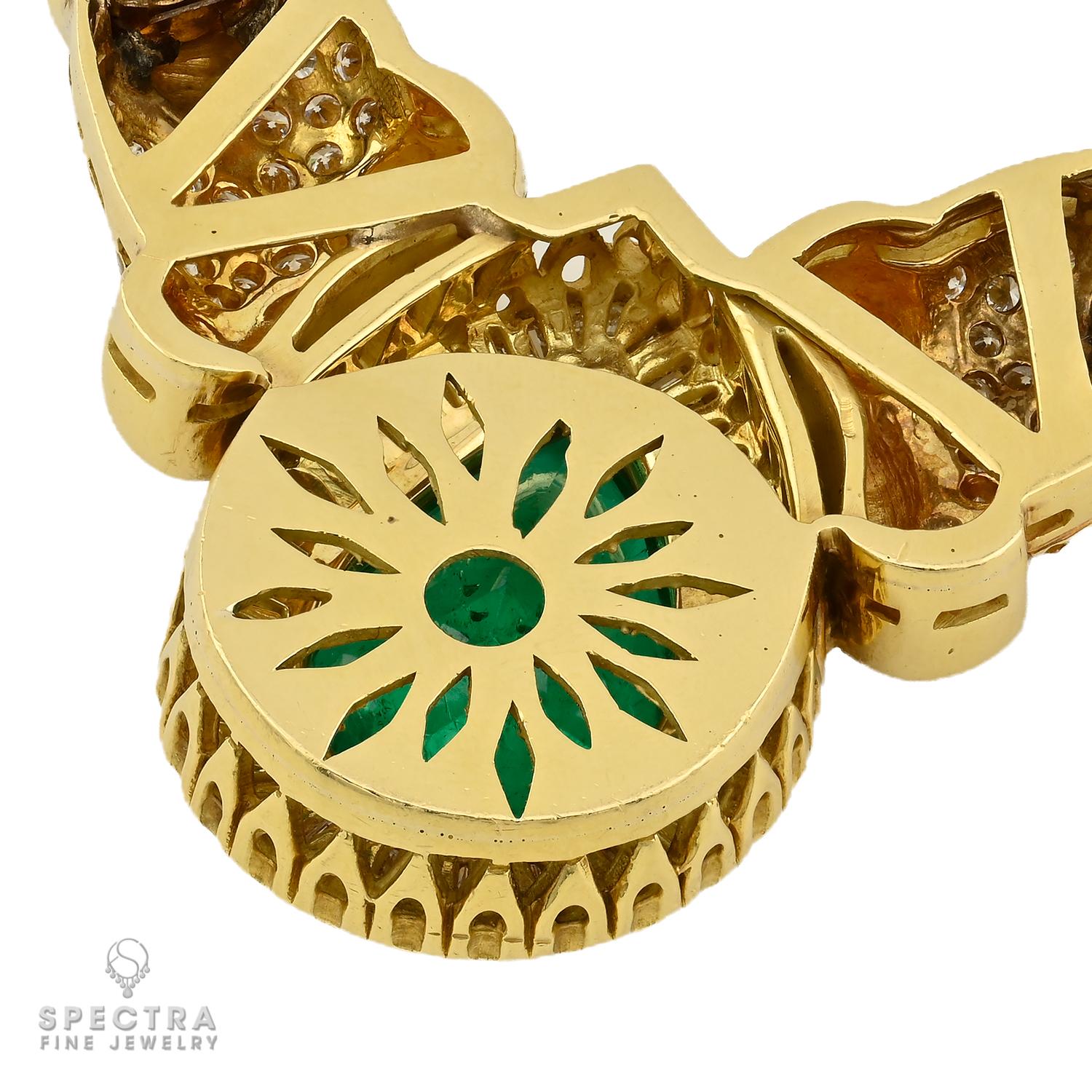 21.90 Carat Colombian Emerald and Diamond Gold Necklace
