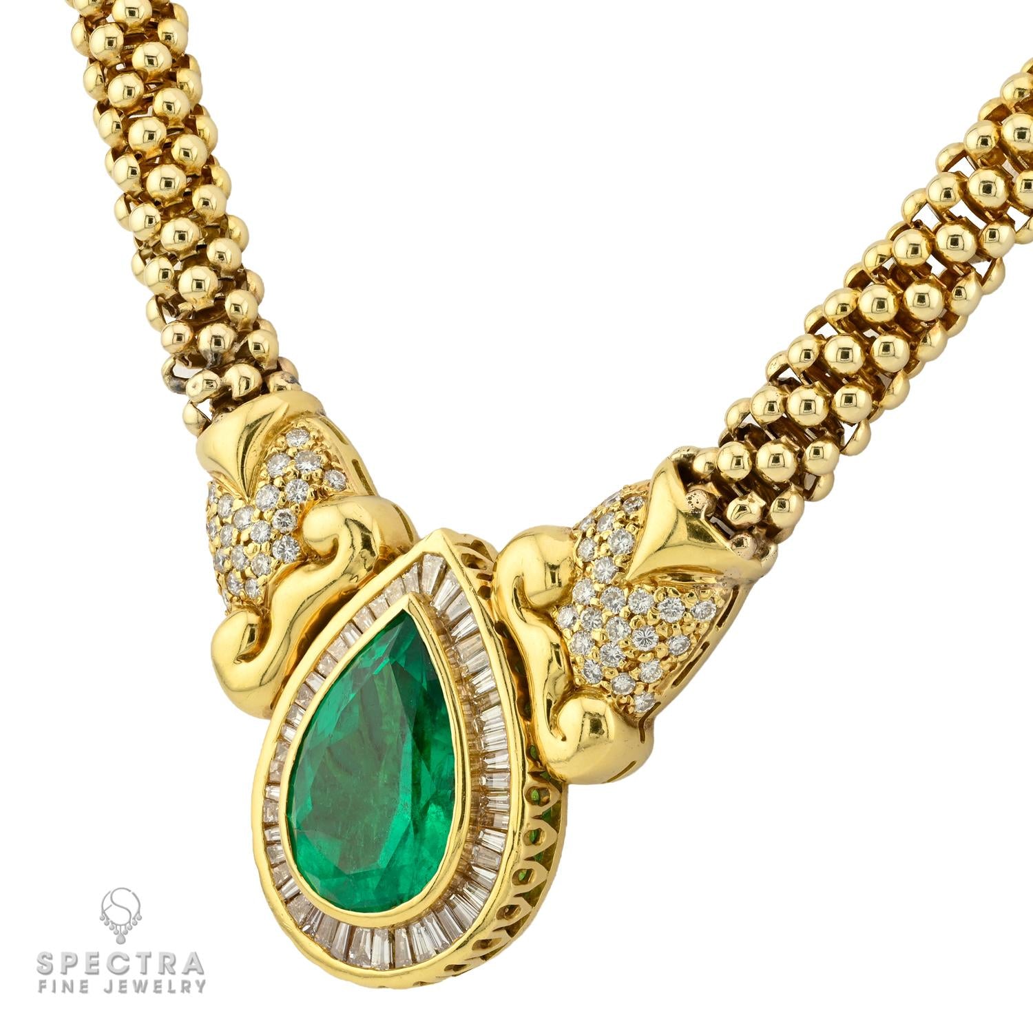 21.90 Carat Colombian Emerald and Diamond Gold Necklace