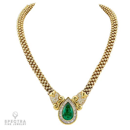21.90 Carat Colombian Emerald and Diamond Gold Necklace