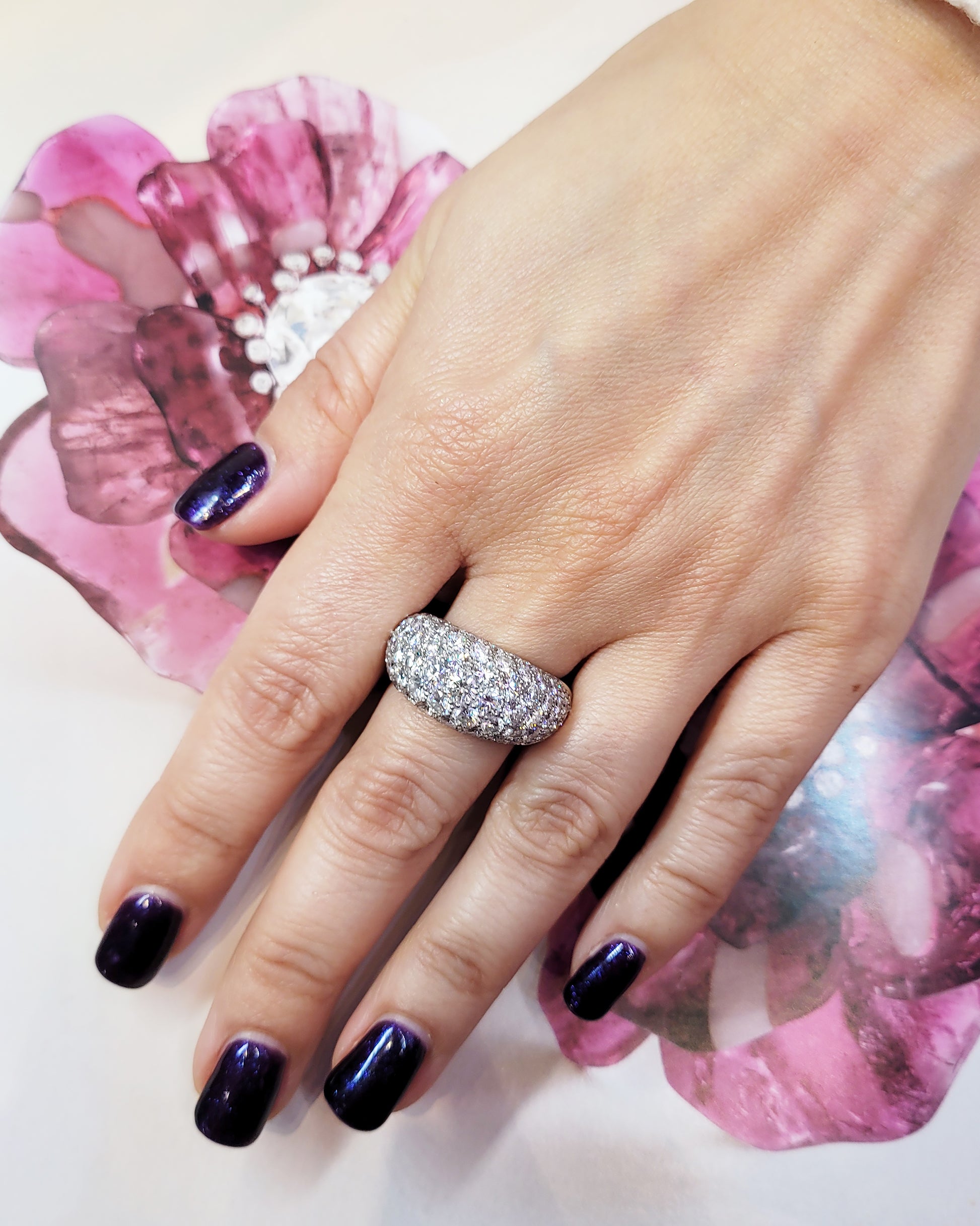 Van Cleef & Arpels 18k White Gold Diamond Dome Set