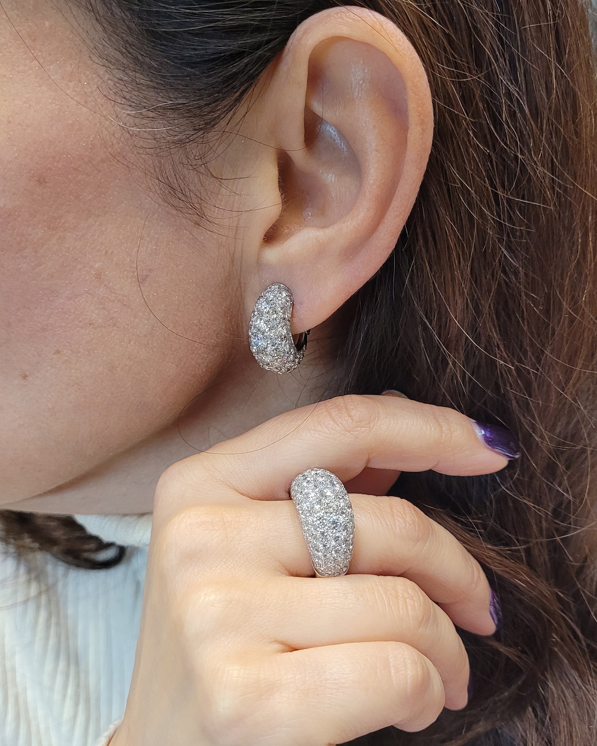 Van Cleef & Arpels 18k White Gold Diamond Dome Set