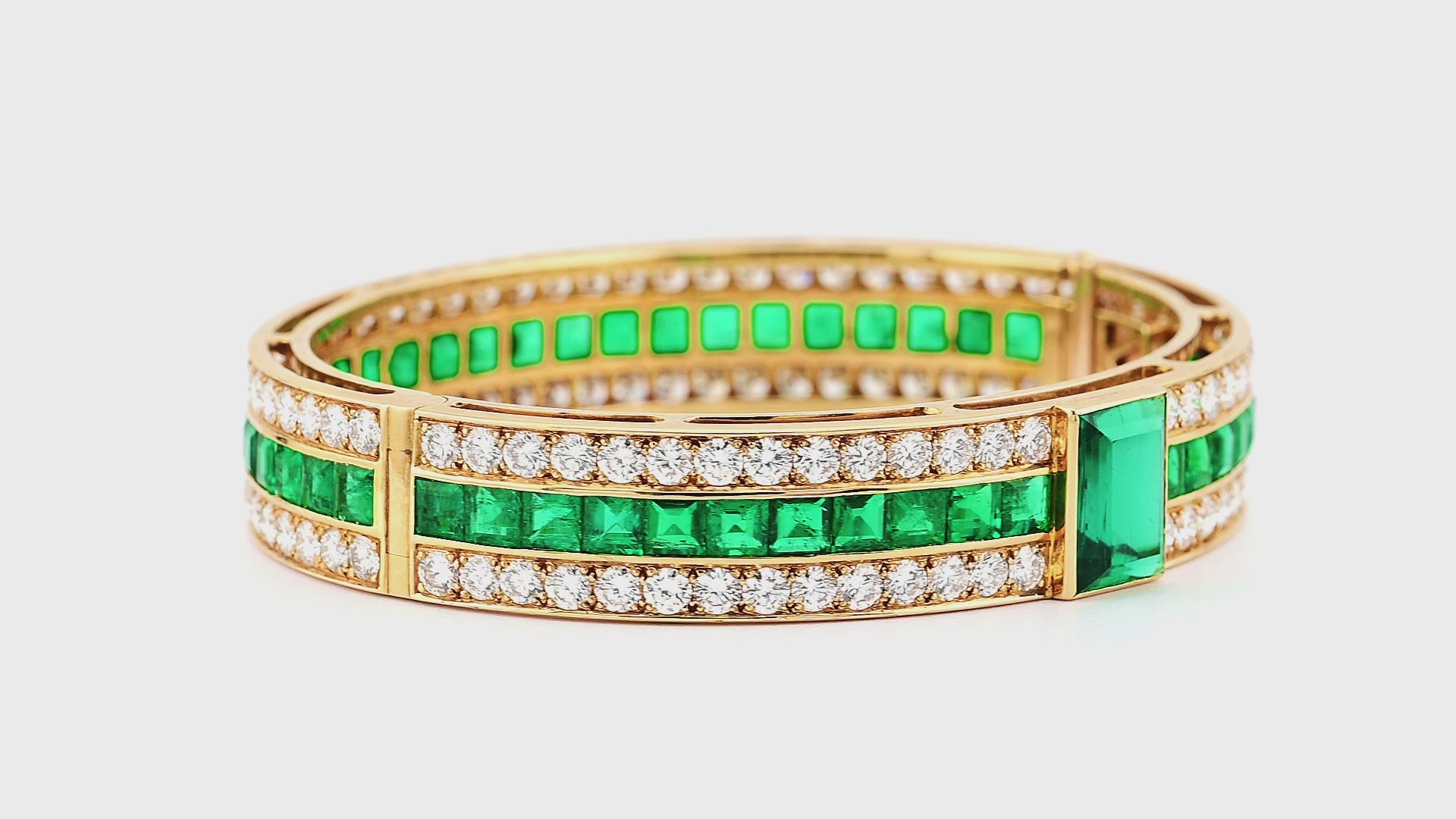 Cartier Emerald Diamond Bangle: Exquisite Jewelry from 1984