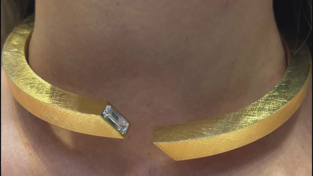 Schullin Seitner Manfred Seitner 4.09 Ct Diamond 18K Gold Torque Necklace