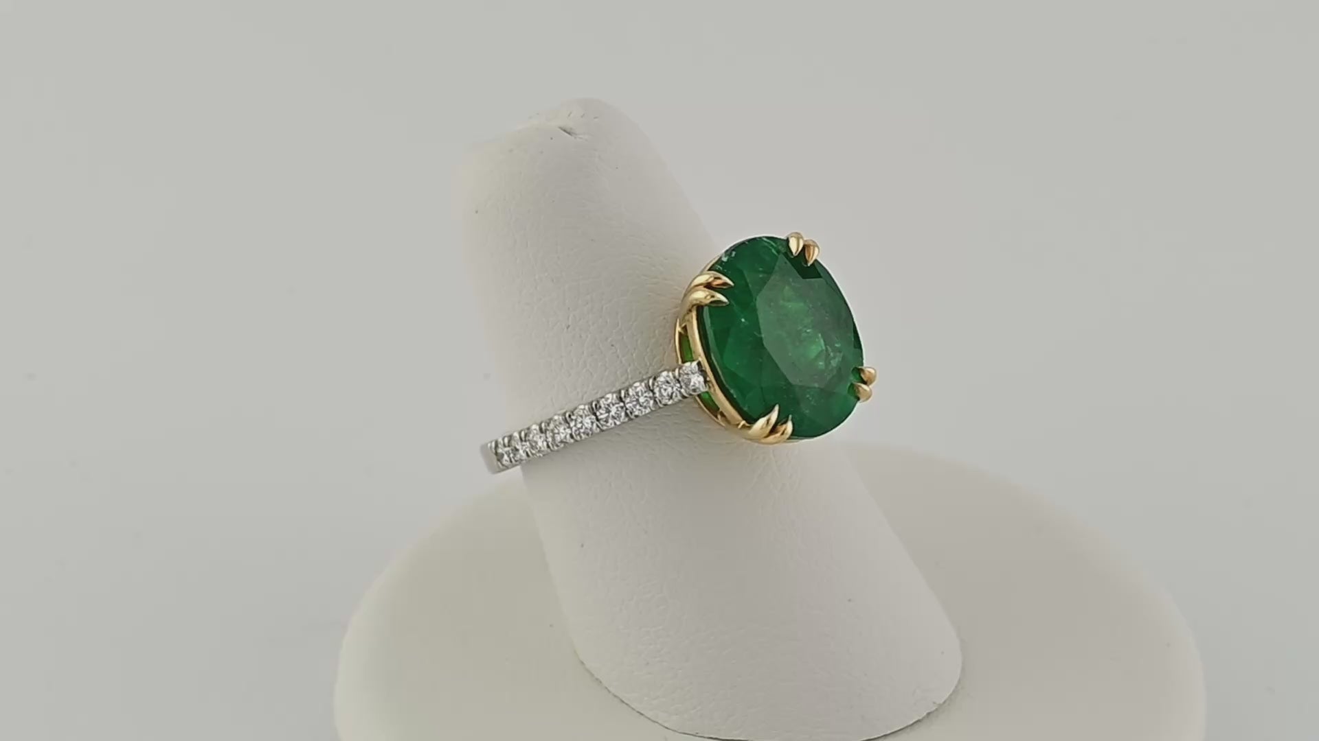 Spectra Fine Jewelry 4.68 ct. Colombian Emerald and Diamond Gold Ring