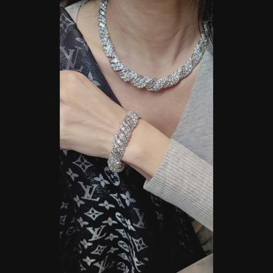 Contemporary Diamond Scroll Bombé Bracelet