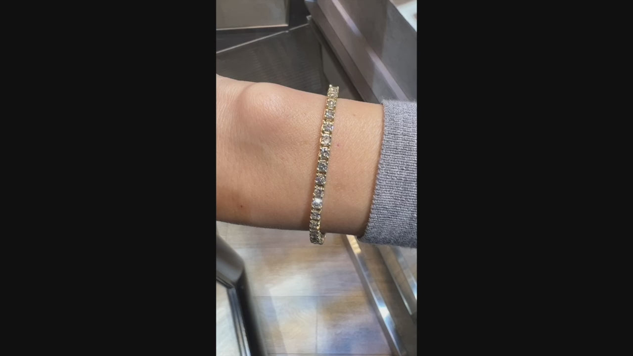 Contemporary Yellow Gold Diamond Tennis Bracelet 5.0 cts.